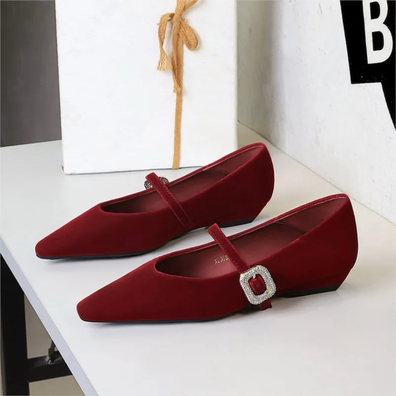 Womens Single Buckle Strap Sandals Pointed Toe Peep Toe Exquisite Crystal Buckle Wedge Heel Pumps