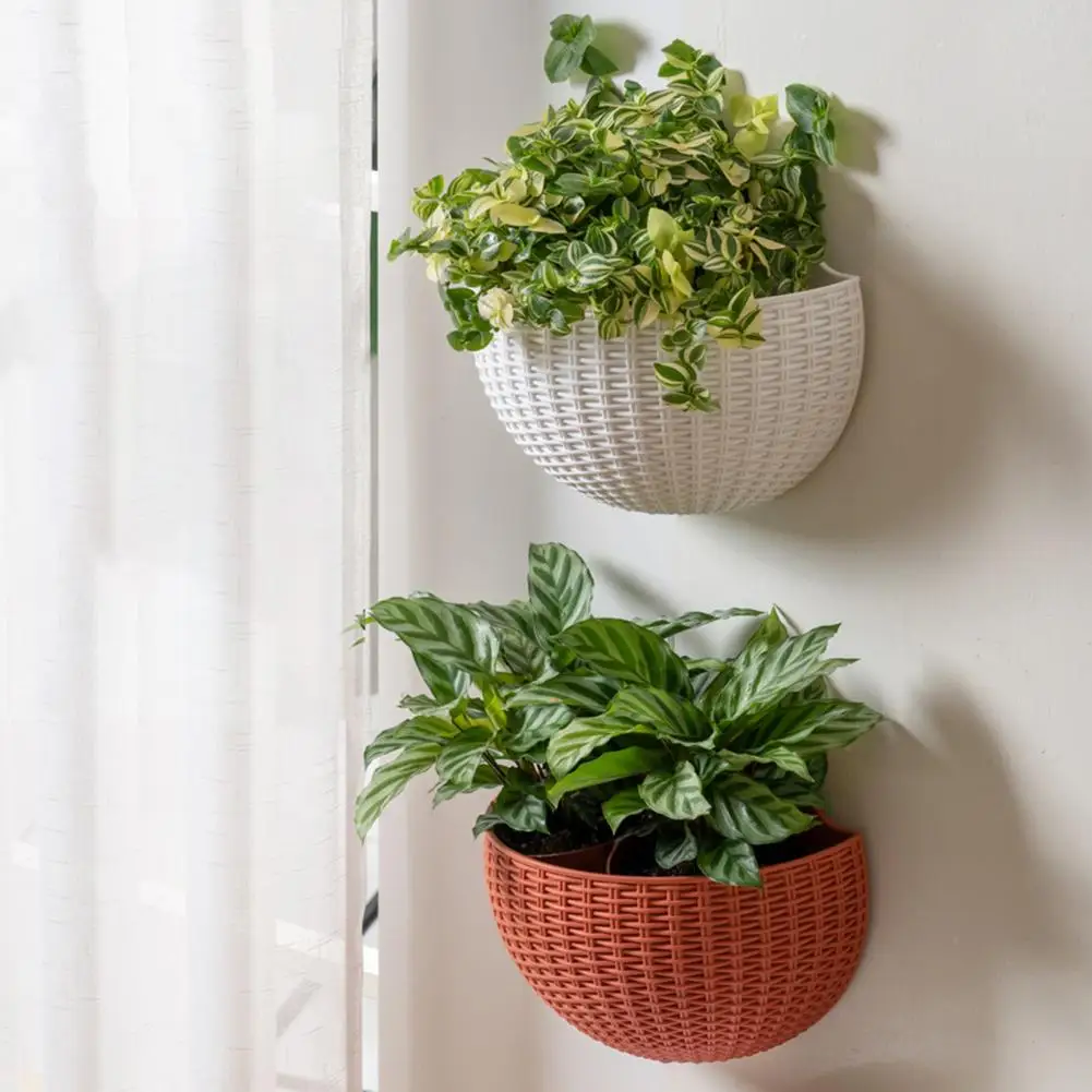 Set di 2 vasi da fiori sospesi da esterno in plastica per balcone, recinzione, vasi da fiori da parete con drenaggio e 4 ganci | Leroy Merlin