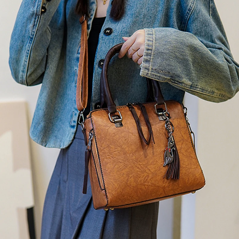 New Retro Women's Tassel Design Handbag Simple and Casual Tote Bag Large Capactiy Ladies Sling Shoulder Crossbody Bag