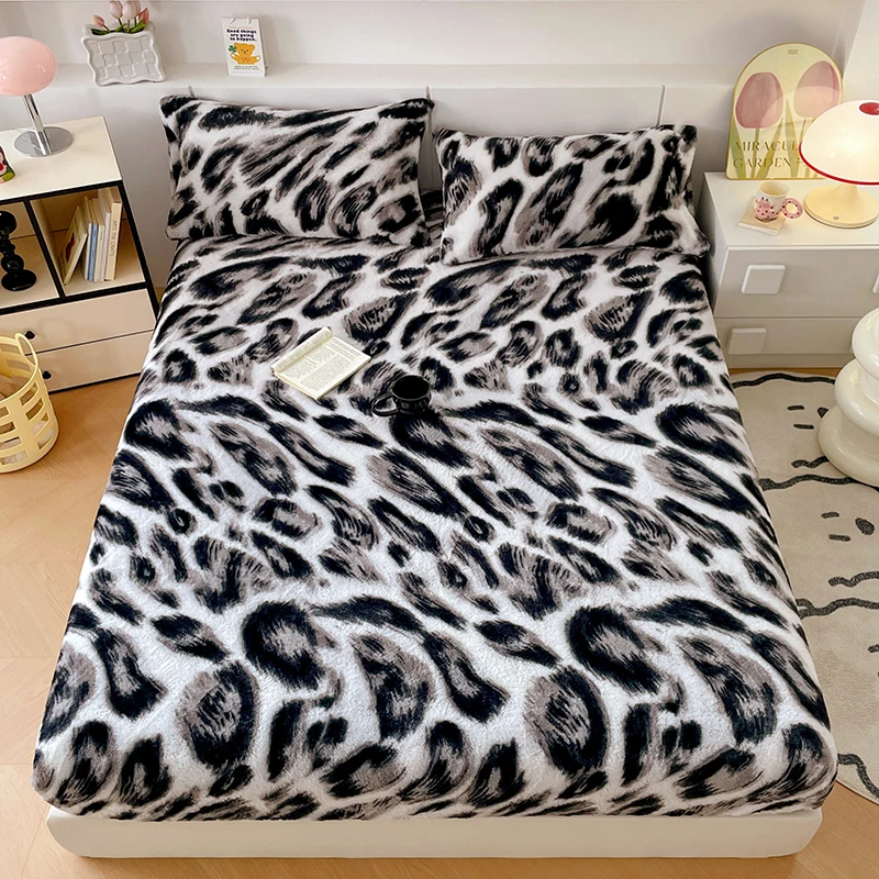 Double Bedspreads Warm Milk Velvet Fitted Sheet Long Velvet Mattress topper All-Around Elastic Band Bed Cover Bed Linen