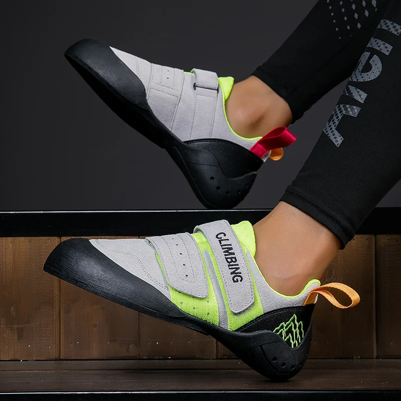 sports shoes safety shoes Men Heads Climbing Writing Climb or Clamber Up A Rock Wall Cliff Climbing Shoes Lightweight Bouldering Shoes Anti Collision Shoe