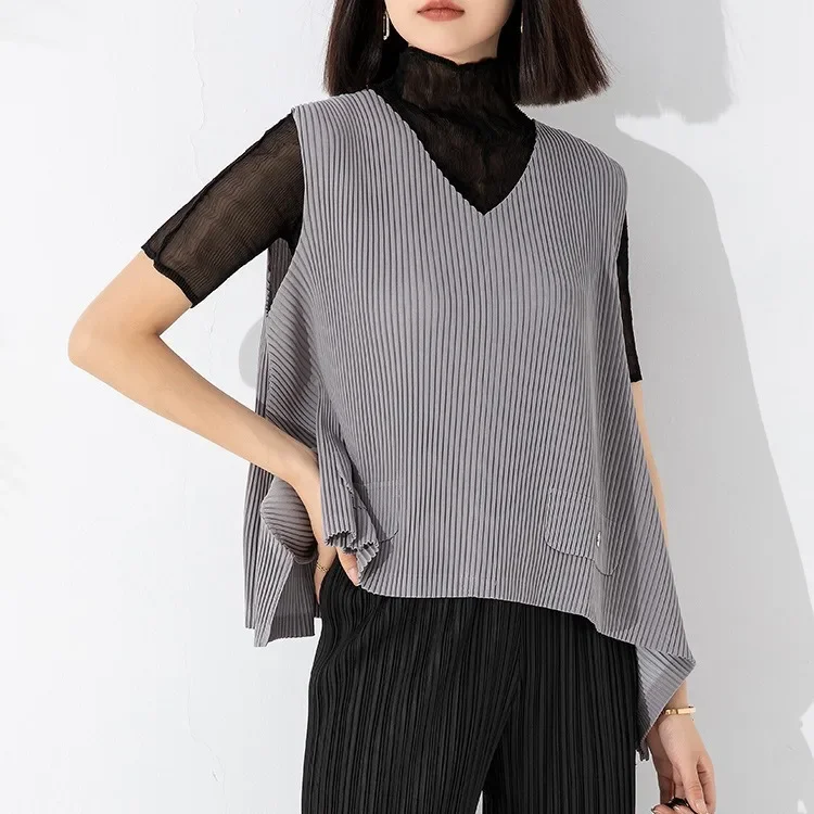 Miyake Spring and Autumn Fashion Pleated Vest Women's 2023 Solid Color V-neck Pullover Casual Irregular Large Swing Outer Top miyake pleated fashion printed small coat for women spring autumn handmade pleated suit collar order one button outerwear tops