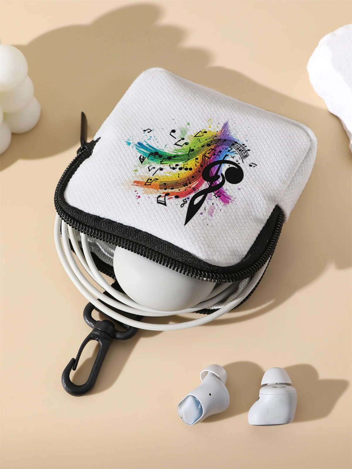 Large capacity coin wallets, digital printing wallets, and storage bags are ideal choices for gift giving