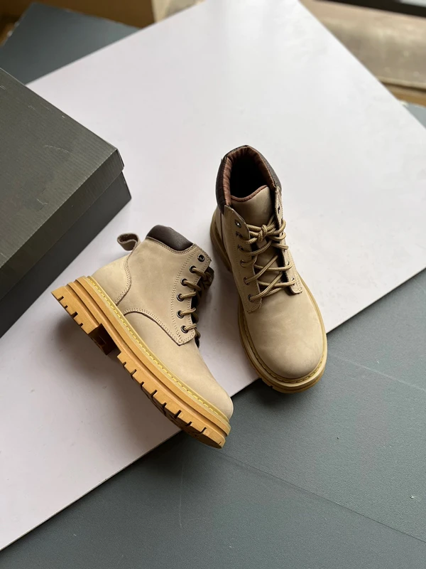 Withered Motorcycle Boots Retro Fashion Girls' Genuine Leather Thick Sole Casual Autumn/Winter Short Boots Women