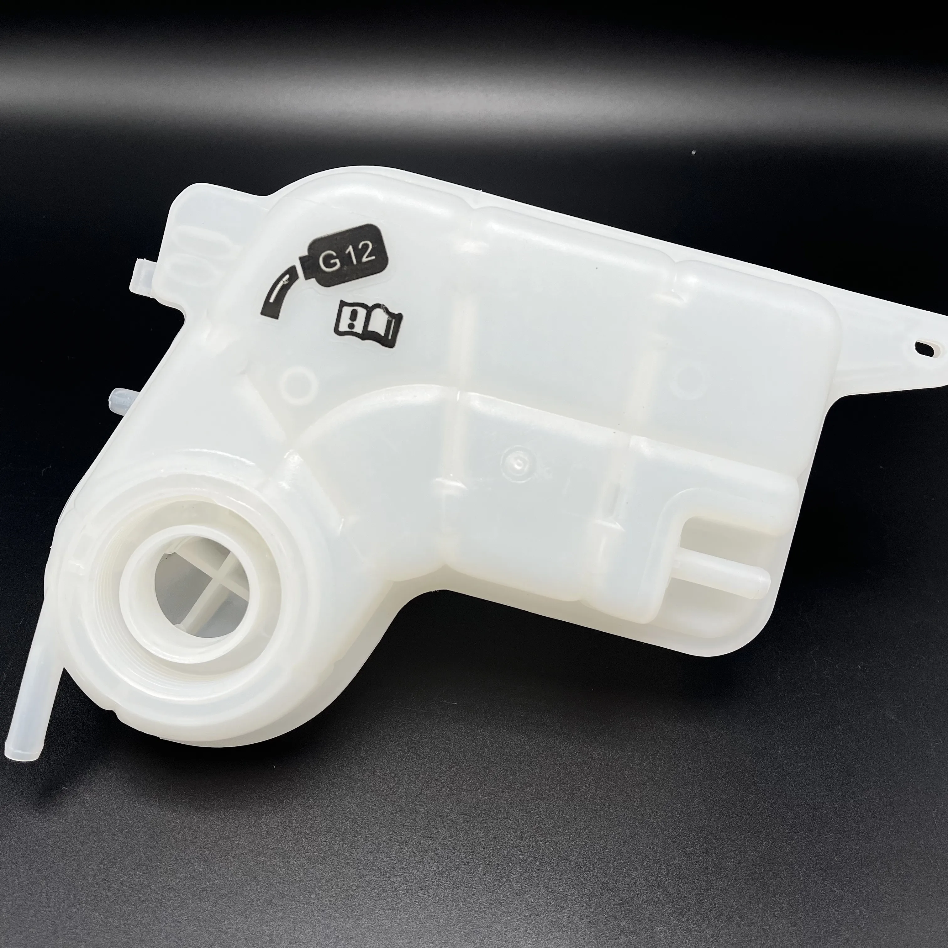 

Расширительный бак радиатора/бутылка для перелива охлаждающей жидкости 4F0 121 403 4F0121403 для Audi C62.0T C62.4 C64.2 A6 A6L