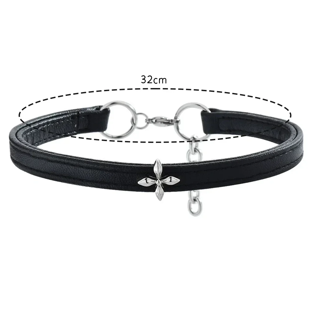 Collana girocollo in pelle con farfalla in argento sterling biologico fatta a mano - Italia