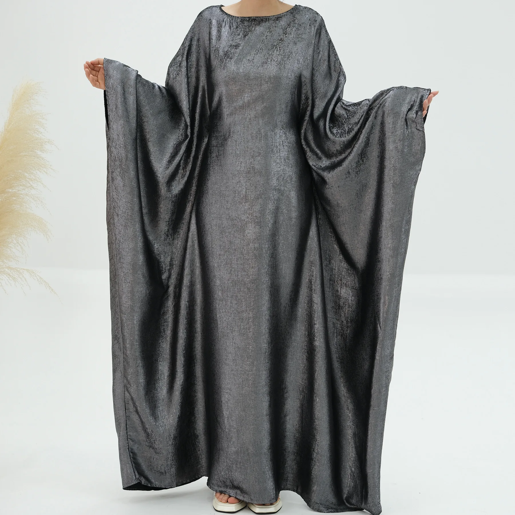 

Eid Ramadan Women Shiny Abaya Dubai Muslim Maxi Dress Kaftan Prayer Batwing Sleeve Robe Djellaba Jalabiya Turkey Arabic Caftan