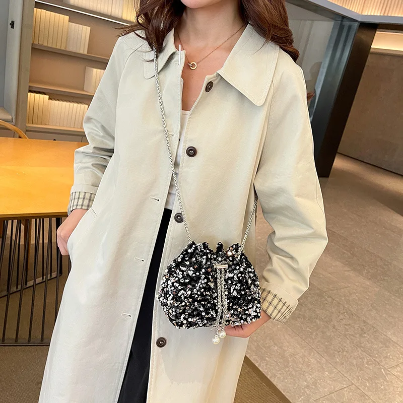 Good-looking Personality Sequin Women's New Korean Bucket Bag Bright Eyes Style Fashion Crossbody Dinner Single Shoulder Bags