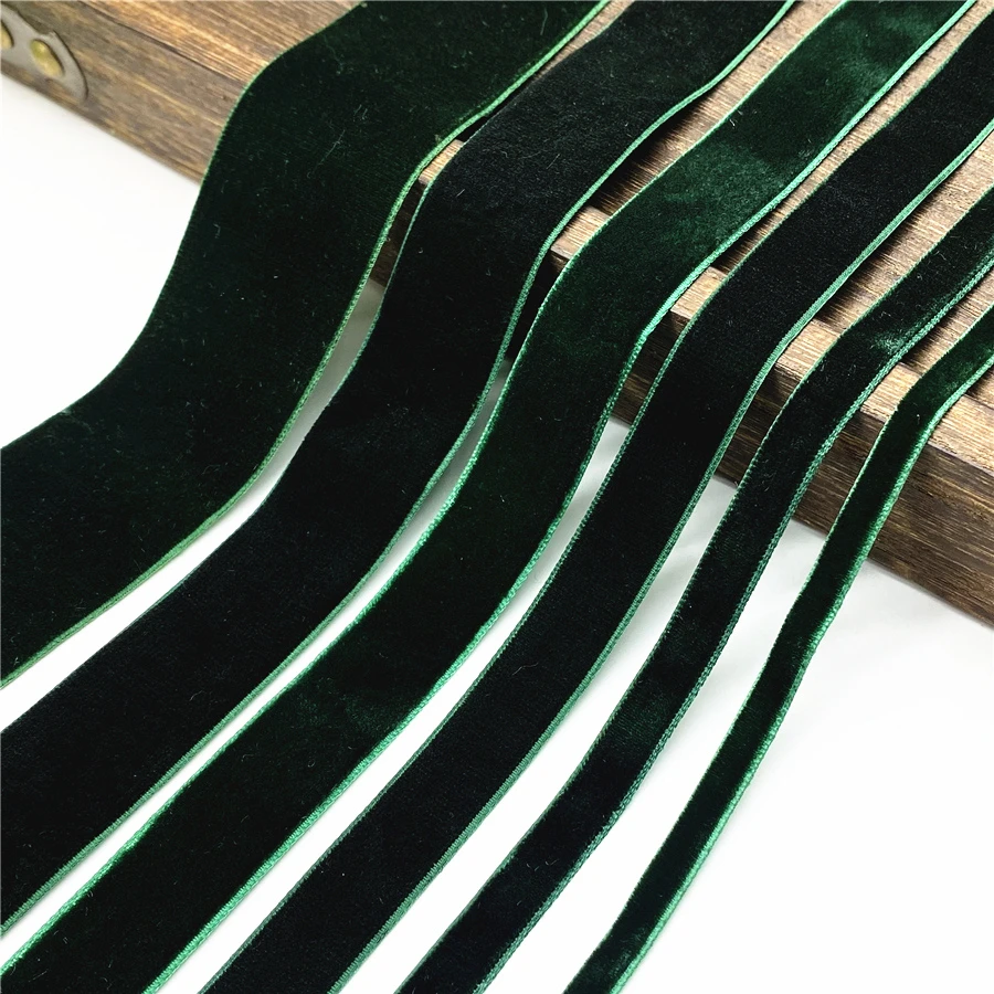 Dark Green Velvet Ribbon for Gift Packaging and DIY Crafts