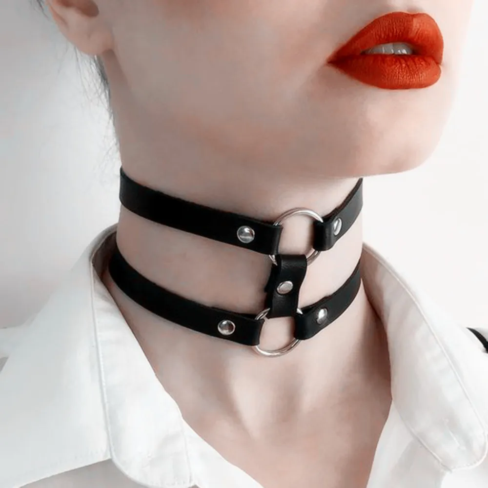 Collana Choker In Pelle PU Nera Con Cuore Per Donna, 2 Pezzi – Girocollo Gotico Punk Regolabile Con Ciondolo Amore