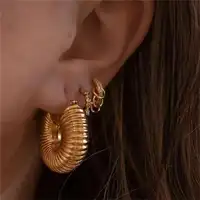 Fashion Glossy Stainless Steel Chunky Hoop Earrings for Women Gold Plated Thick Texture Geometric Circle Earring Vintage Jewelry 2