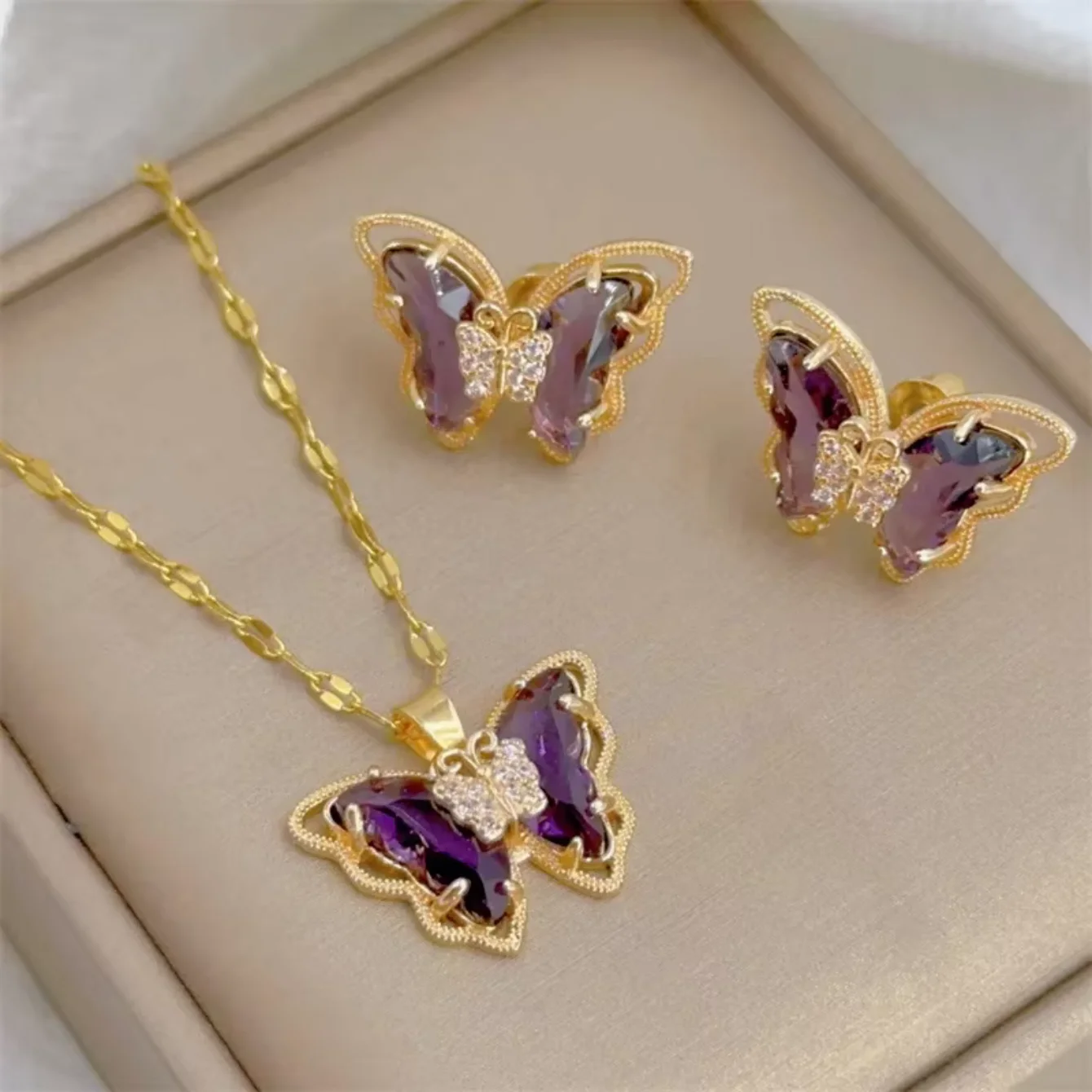 2 PCS Butterfly Jewelry Set Exquisite Green Butterfly Pendant Necklace Stud Earrings Black Yellow Purple Jewelry for ladies 3