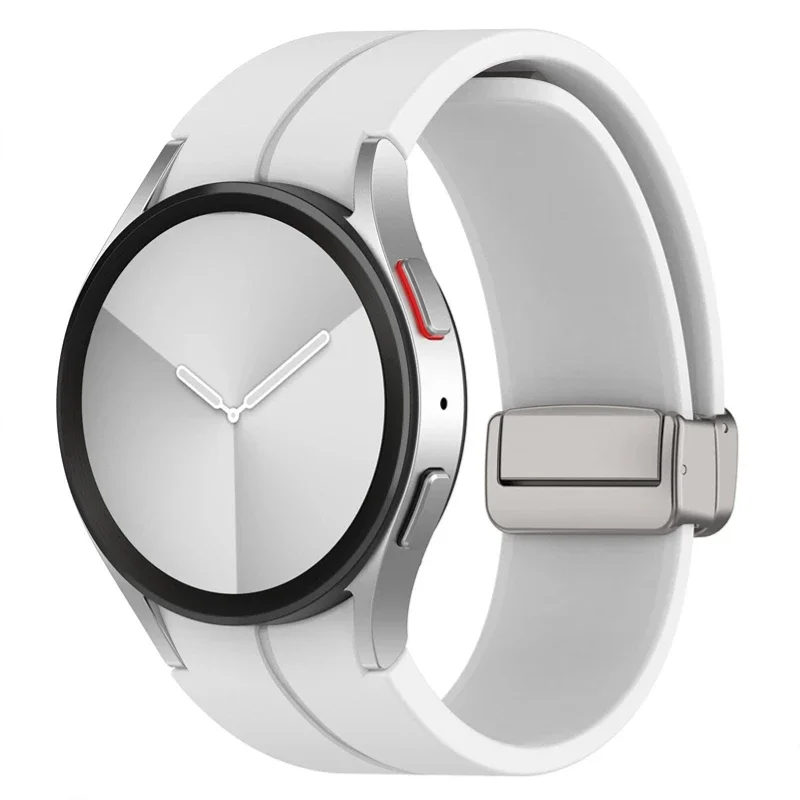 Versatile 20mm Silicone Watch Strap in Classic Design