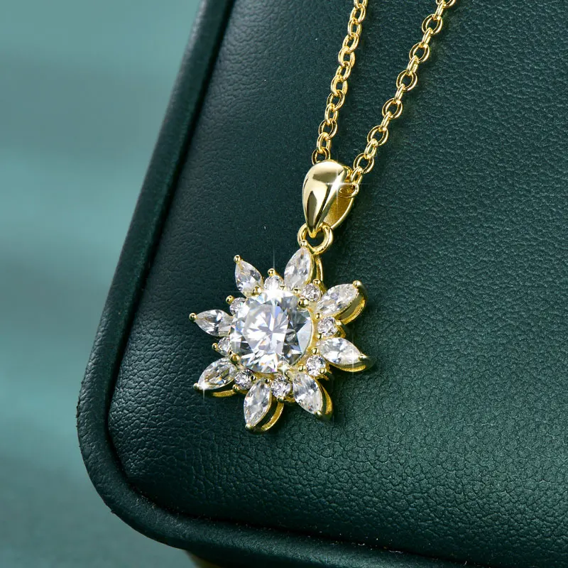 OXTAO Original Moissanit-Sonnenblumen-Anhänger-Halskette, 6,5 mm, 1 Karat, D-Farbe, für Damen, Schlüsselbeinkette, Halskette, Schmuck, 14 Karat Gold gefüllt – Detail 4