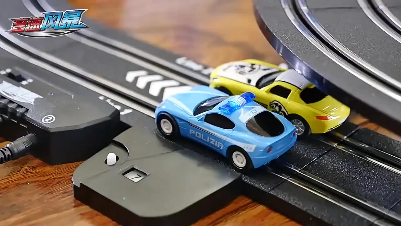Radio control ホットトラック 鉄道トラックおもちゃセットレーシングトラック電気ダブル