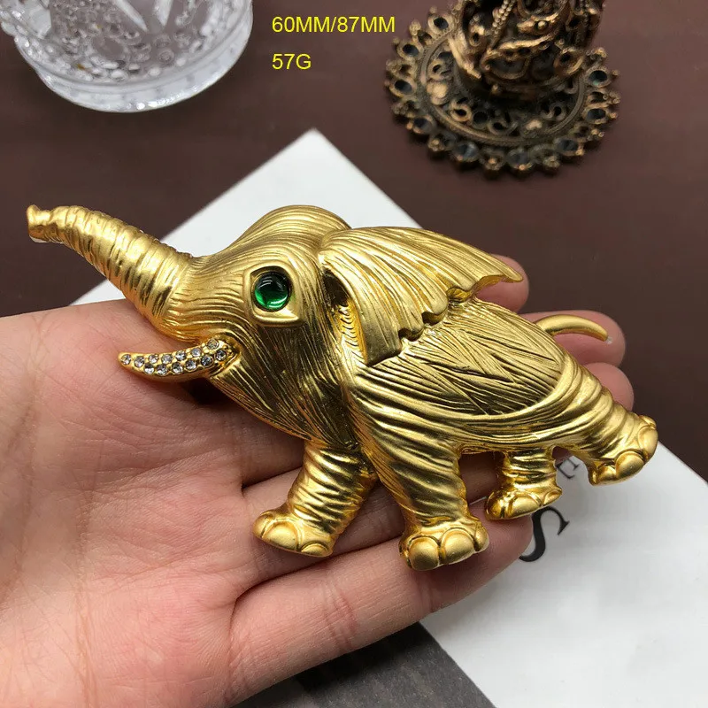 European and American retro, rich and auspicious elephant brooch and necklace
