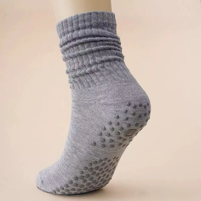 Women's Non-Slip Yoga & Pilates Mid-Calf Socks - Sweat-Absorbent and Versatile Fitness Grip Socks