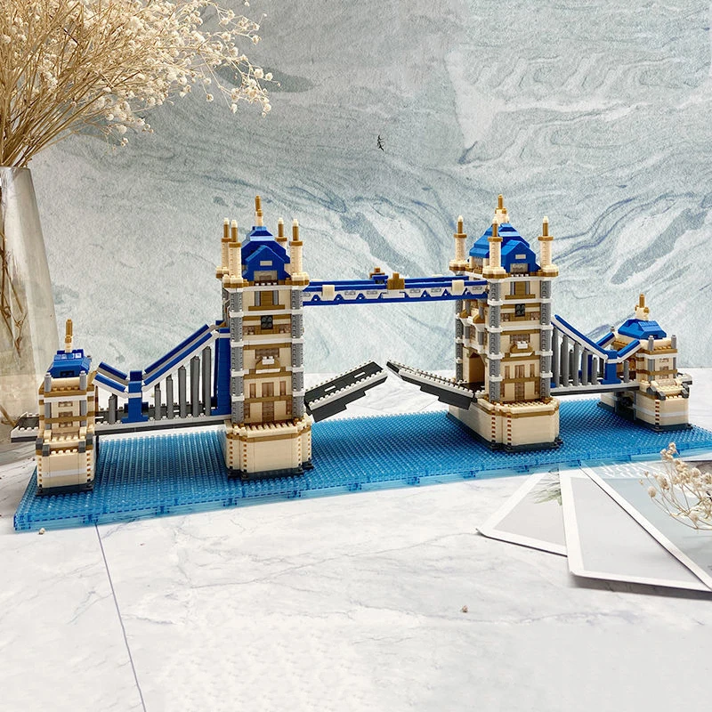 Modello 3D Fai Da Te Mini Blocchi Di Diamanti Mattoni Costruzione London Tower Bridge River Tamigi World Architecture Toy For Children