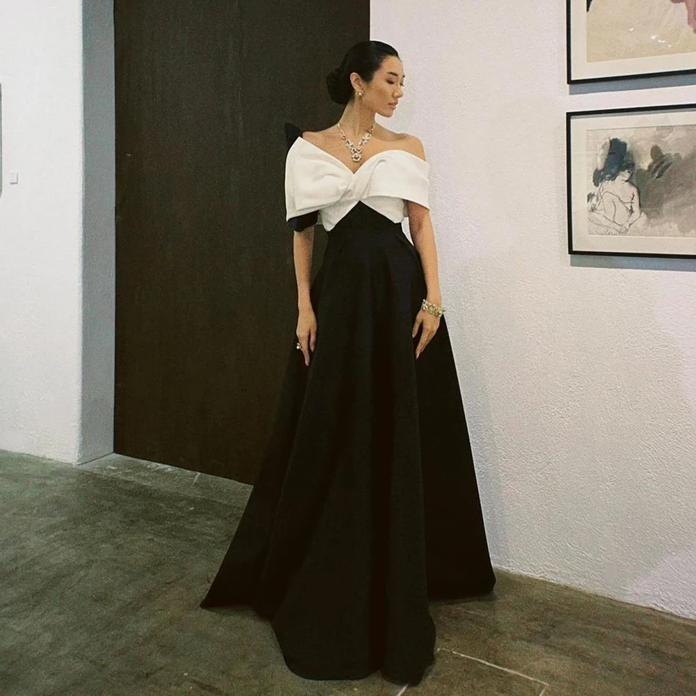 Mature Black Saudi Arabic Evening Dresses Strapless A-Line Formal Women Prom Party Gowns Special Occasion Dresses