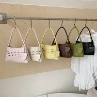 Nouveau style de sacs à poignée personnalisés, sac tissé uni à porter à l'épaule pour femme, sac fourre-tout décontracté grande capacité à la mode 5