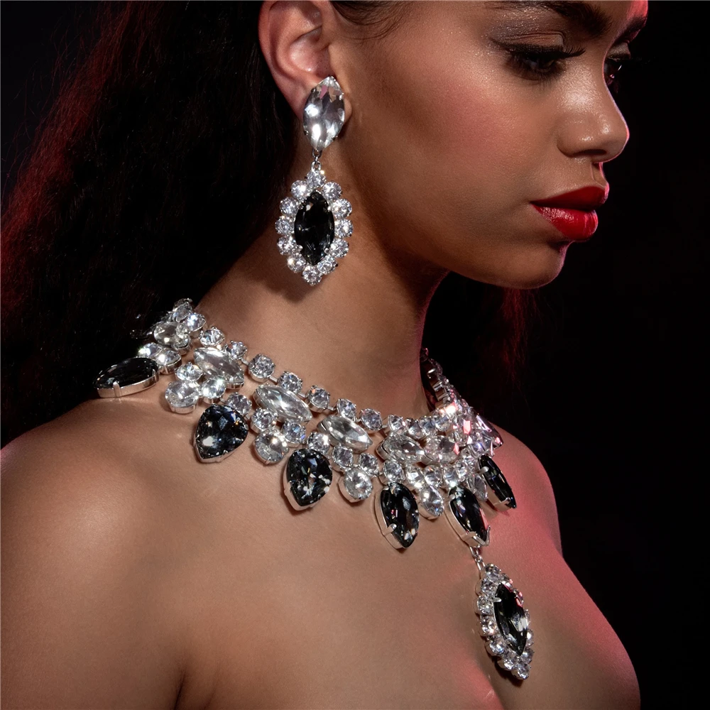 Paparazzi Accessories: Pampered Powerhouse - Multi Rhinestone Necklace –  Jewels N' Thingz Boutique