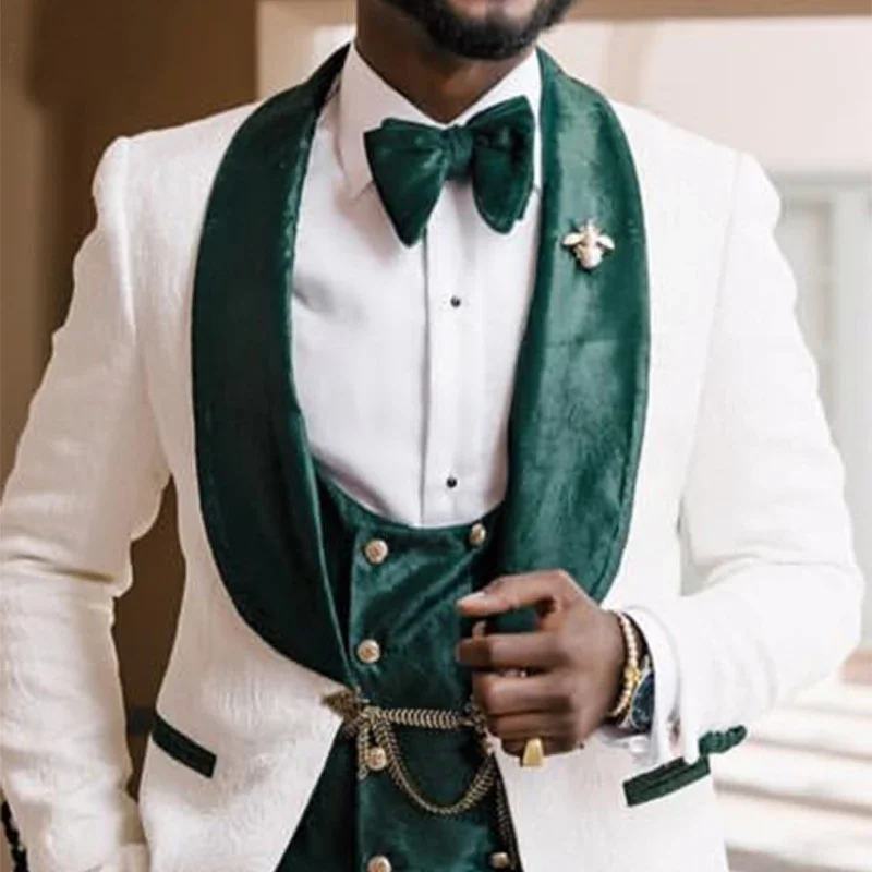 3 Pieces Groom Tuxedo for Wedding African Slim Fit Men Suits White Floral Pattern Jacket Green Velvet Vest with Black Pants