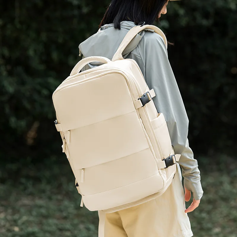 

New Backpack Men Large Capacity Lightweight Waterproof Travel Backpack Business Computer Bag Leisure Simple Schoolbag