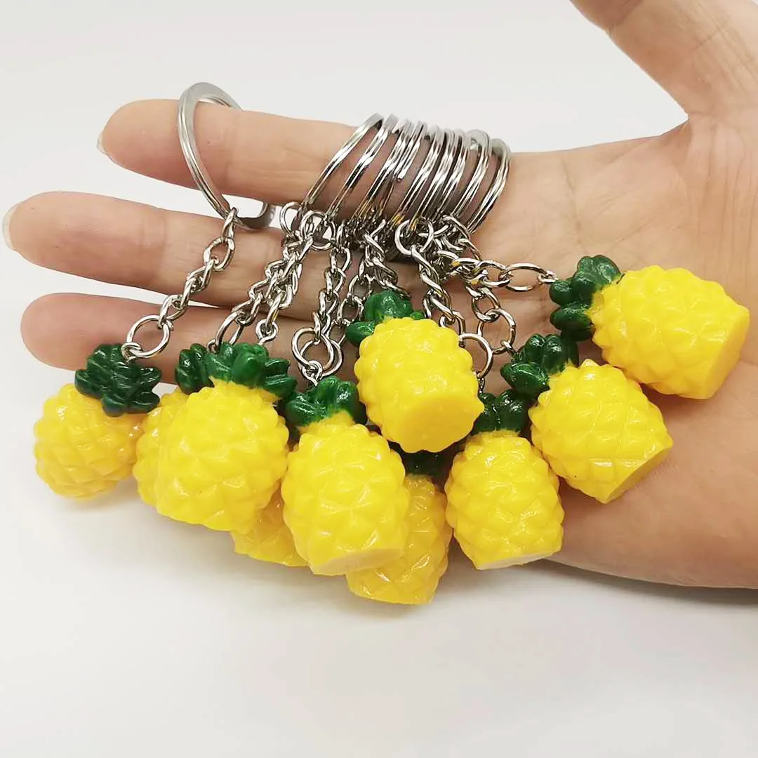 New fruit pendant simulation pineapple resin keychain bag diy jewelry accessories promotional gift |