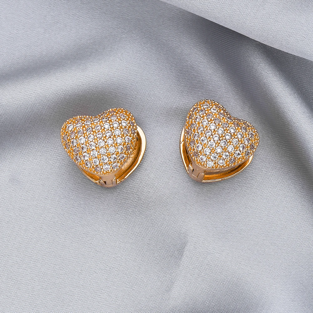

Korean Style Inlaid Crystal Love Shape Stud Earrings Luxury Fashion Design Girls Daily Wear Accessory Jewelry Birthday Gift