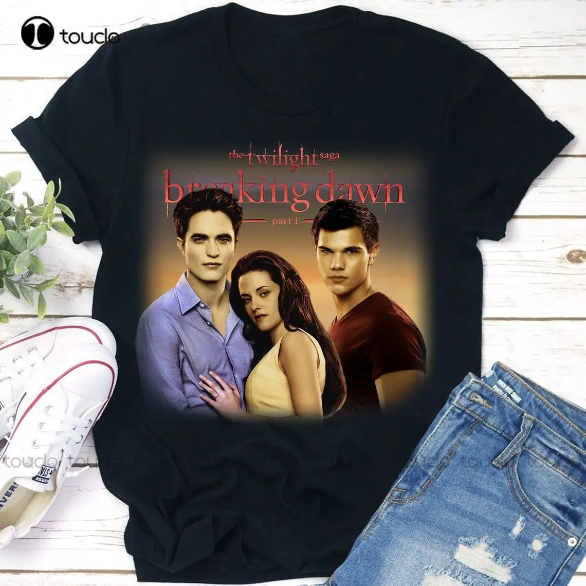https://ae01.alicdn.com/kf/Saae938bfb81640ad9af1748c2c4f8a42O/The-Twilight-Saga-Breaking-Dawn-Part-1-Shirts-Twilight-Shirt-Edward-Cullen-Jacob-Black-Bella-Swan.jpg