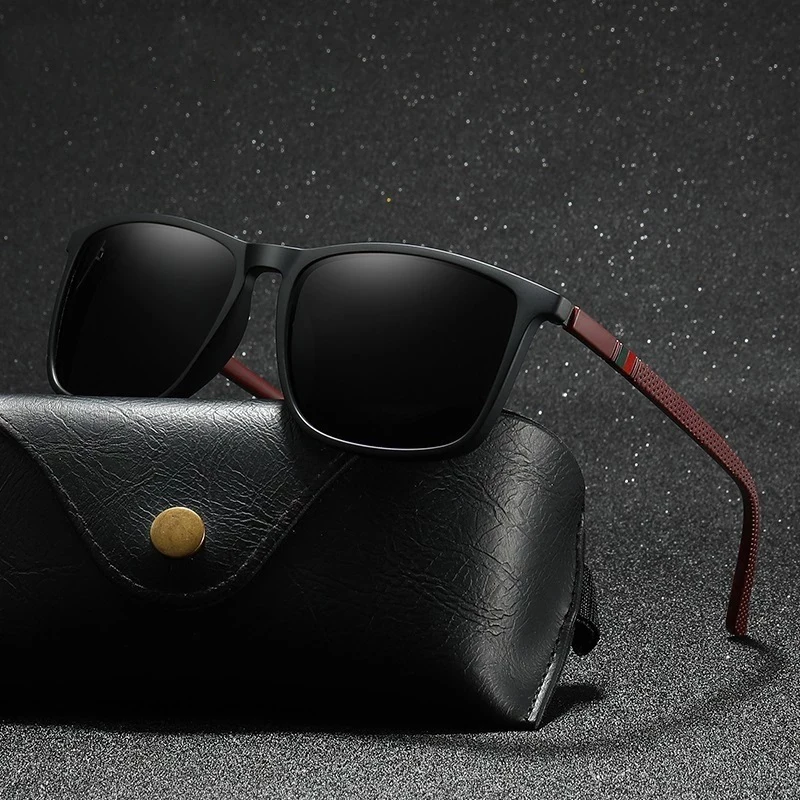 Occhiali da sole polarizzati vintage quadrati per uomo donna moda viaggio guida occhiali da sole antiriflesso uomo TR90 occhiali UV400_voghion.com