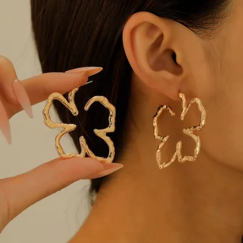 Exaggerated Big Hollowed Flower Drop Earrings For Women Jewelry 2025 Trending New Luxury Women's Gold Color Earrings Pendientes