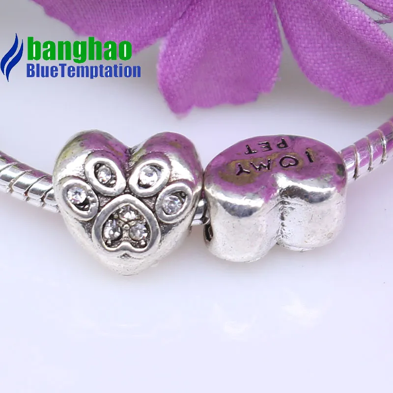 Wholesale DIY Fashion heart footprint Charm for making accessories for jewelry alloy pendants bracelets beads CTB140