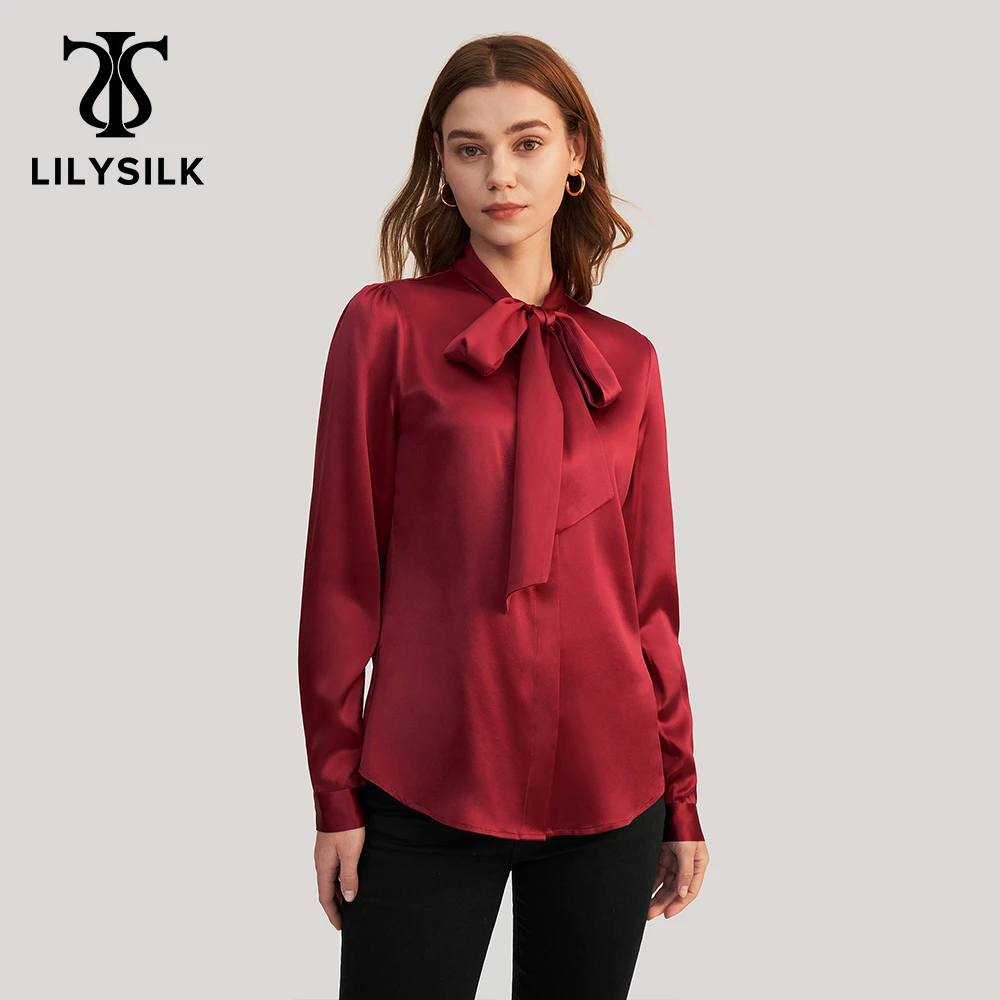 Blouse with bow tie collar Outlet