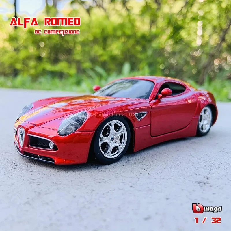 ブラーゴ　1/18ミニカー　アルファロメオ8C Amazon | burago 1/18 Alfa 8C Competizione Red ブラーゴ