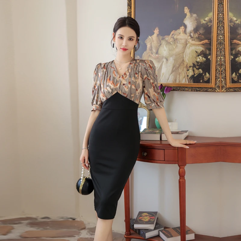 

Платье женское летнее с V-образным вырезом и коротким рукавом