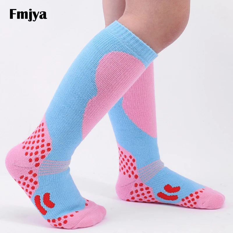 Children Ski Socks Performance Thickened Towel Sweat Absorbing Warm Outdoor Sports Mountainnering Hiking Heart Skiing Socks