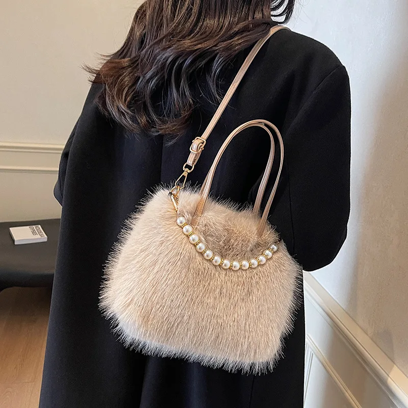 Sac Fourre-Tout En Fausse Fourrure Pour Femmes Avec Pompons Sac à Bandoulière Moelleux Fermeture Éclair Sac à Main Doux Pour Filles