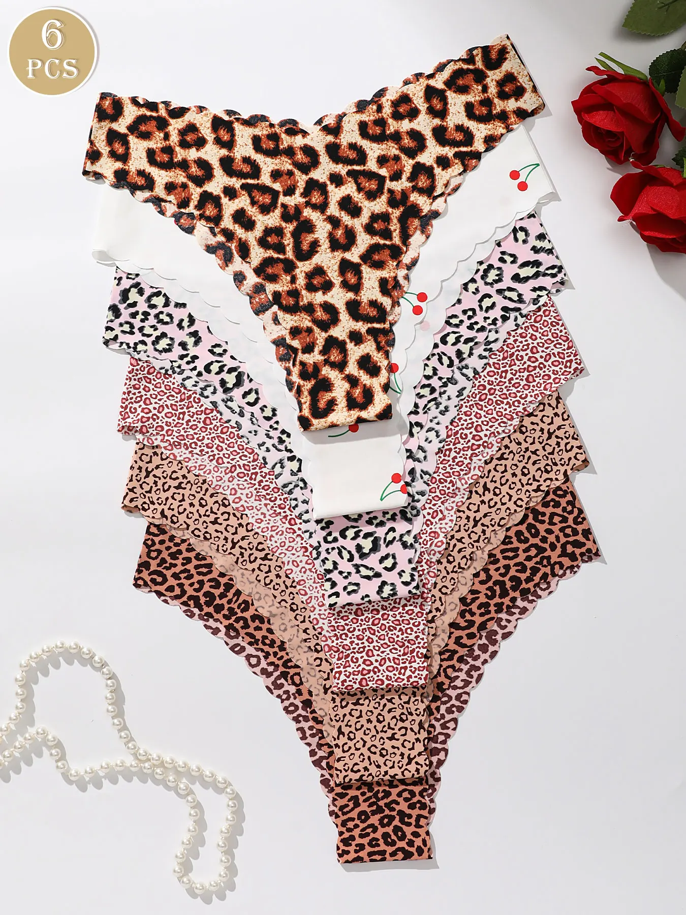 low rise detail on seamless leopard panty set