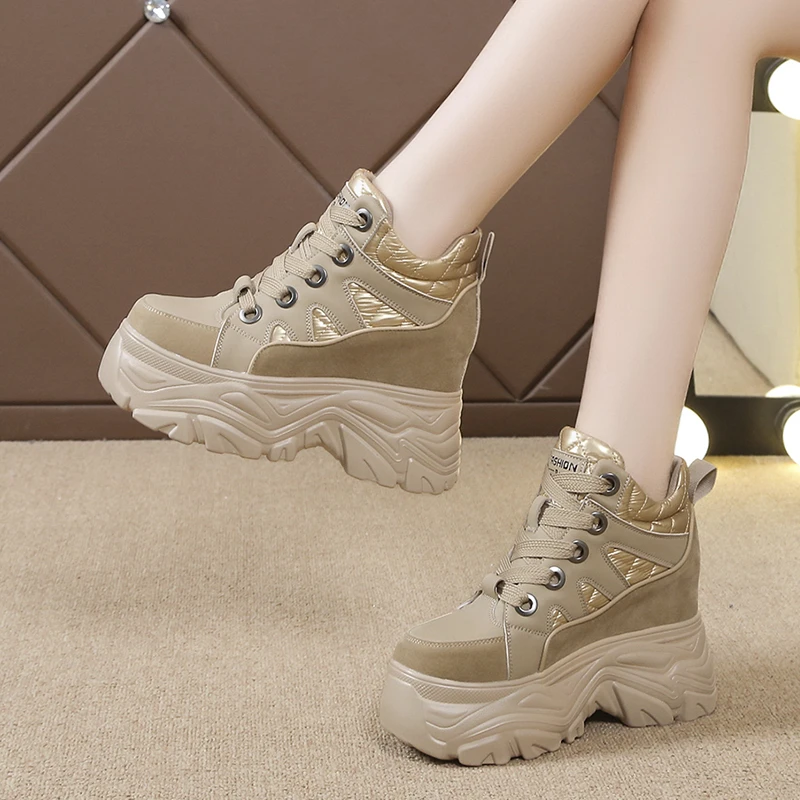 White Trendy Sneakers 218 Women's Trends 2025 Trendy Sneakers