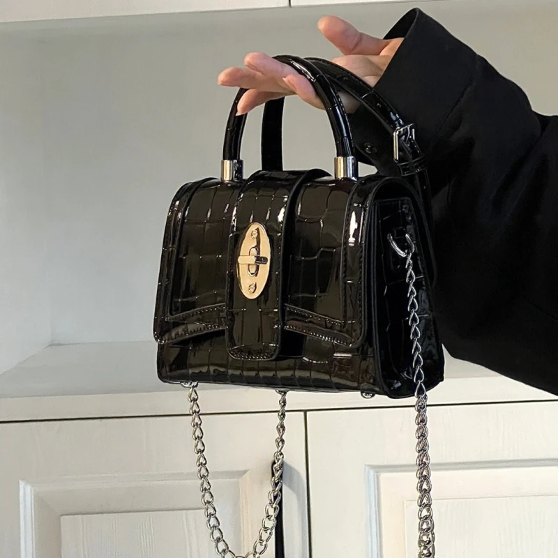 

Premium Texture Foreign Style Chain Patent Leather Locomotive Hand Bill Of Lading Shoulder Oblique Span Small Square Bag