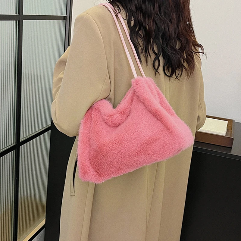 Plush Large-capacity Bag Women's Autumn and Winter New Simple Shoulder Underarm Bag Fashionable Fluff Bucket Handbag