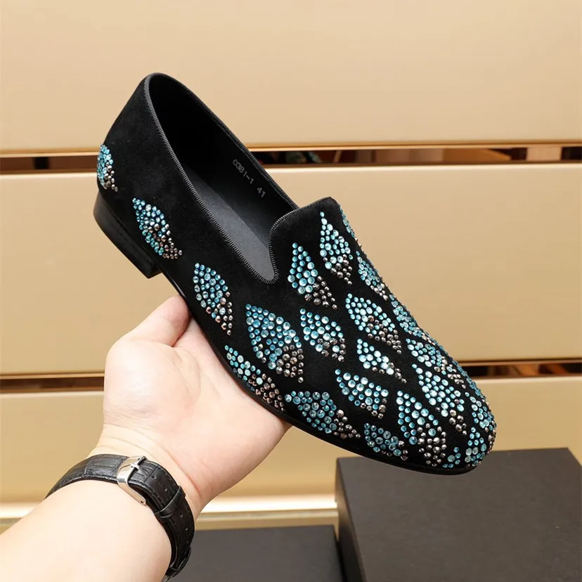 

Luxury Designer Sneakers Spring And Autumn Men Wedding Shoes Italian Bar Christmas Gift Breathable Hand Made City Loafers Casual