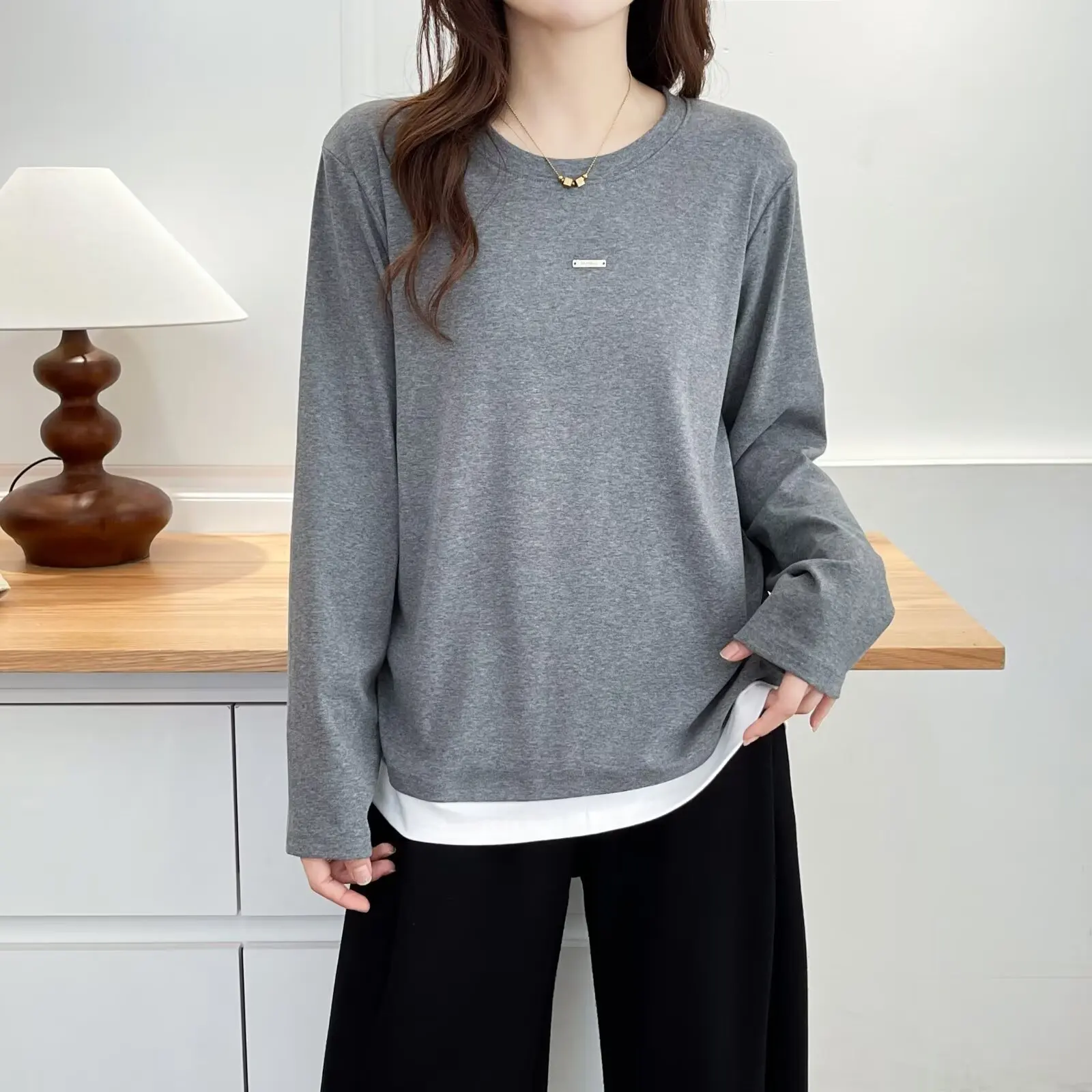 Plus Size Women's Long Sleeve T-Shirts With Fold Waist Autumn Fake Two Pieces O-Neck Metal Label Tees 7028
