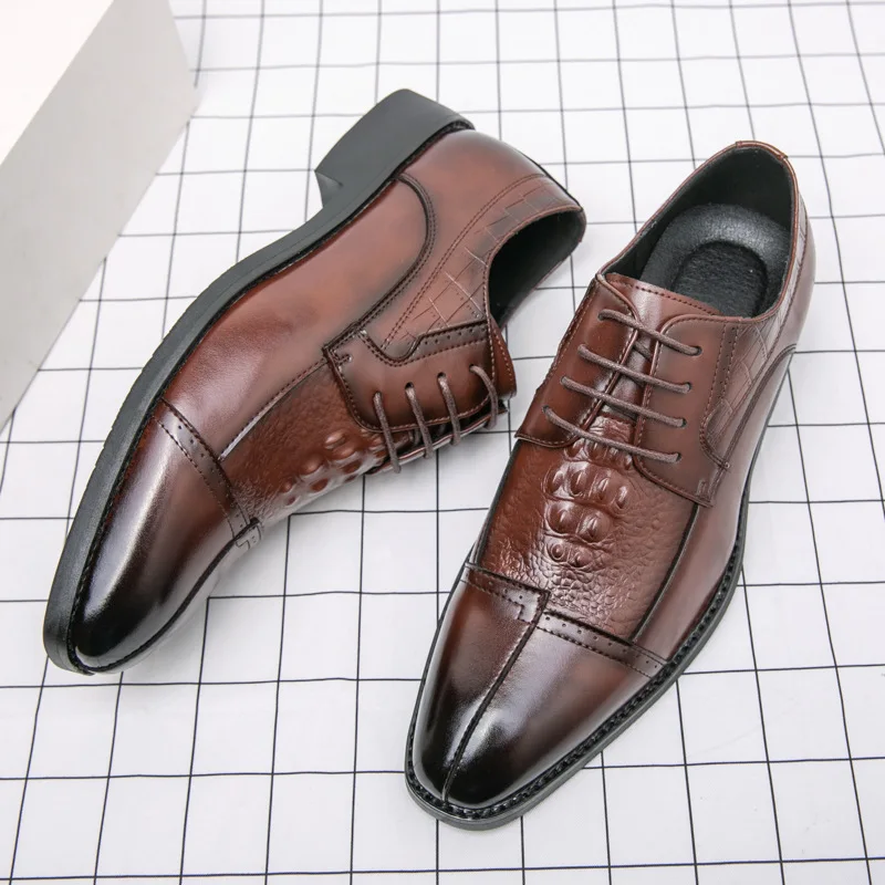 

new spring 2023 men's business shoes with fashion brock male money leather