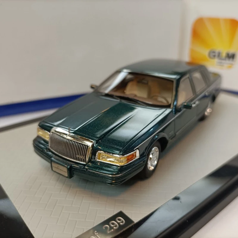 1/43 GIM製 1997 Lincoln TownCar Limousine s-l1000.webp