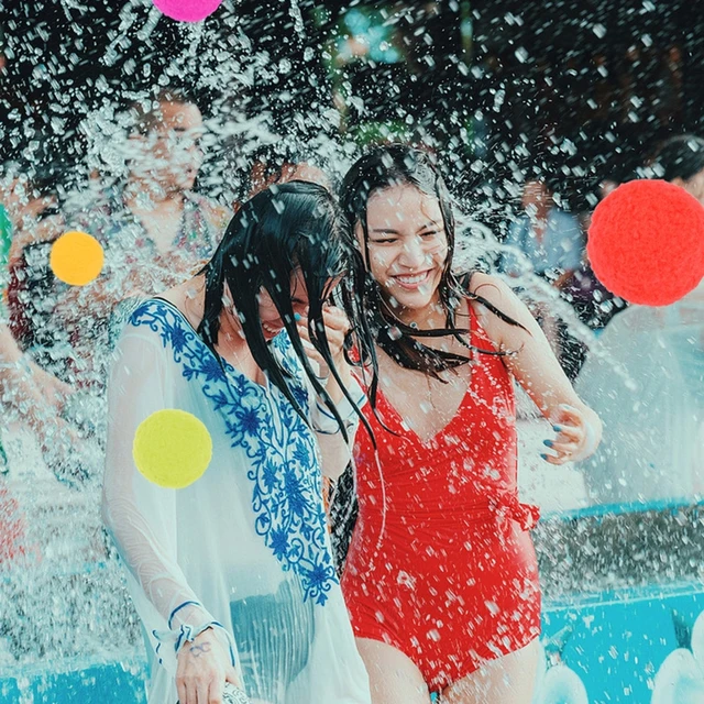 Water Toys Absorbent Cotton Balls Water Bouncing Balls Outdoor Toy Pool Balls Reusable Water Balls Partys Favors 2