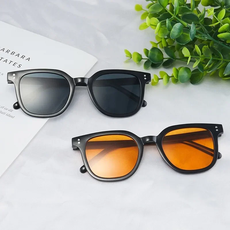 

New Ins Style Retro Square Sunglasses Fashion Personality Trend Simple Glasses Men and Women The Same