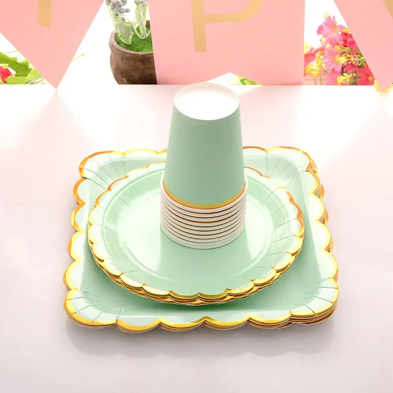 Elegant Lace Disposable Tableware Set