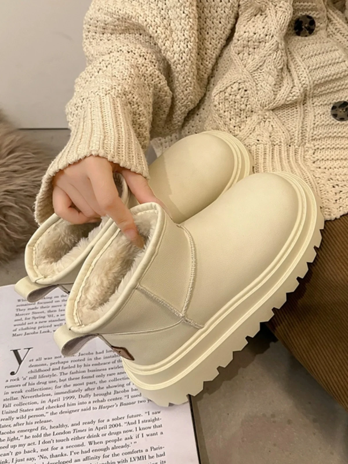 

Ботинки Lolita сапоги-Женская австралийская зимняя обувь с круглым носком плюшевая обувь на плоской подошве 2023 зимняя меховая женская однотонная обувь средней длины в римском стиле из искусственной кожи